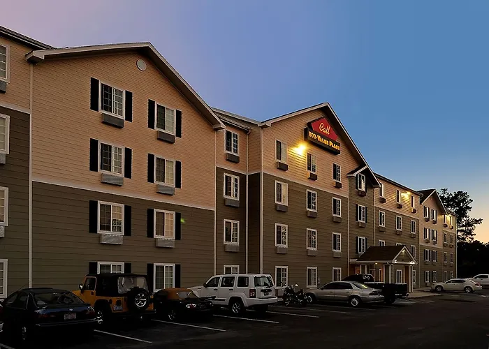 Value Place Charleston Central 2*